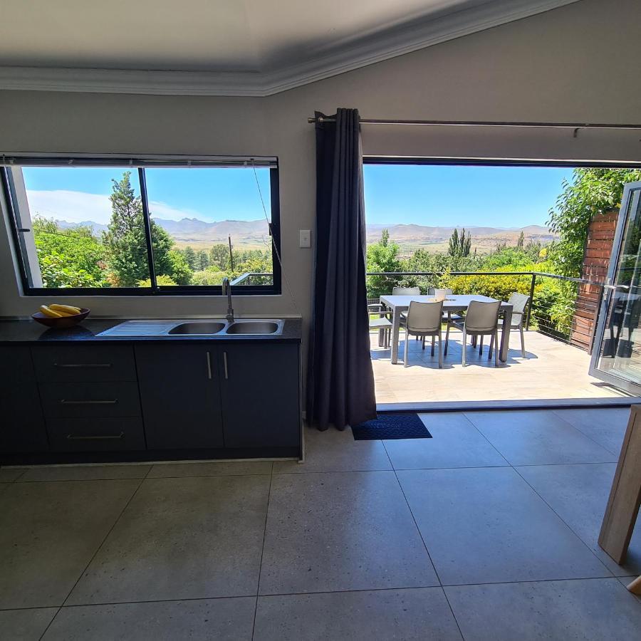 Clarens Escape Apartment ภายนอก รูปภาพ
