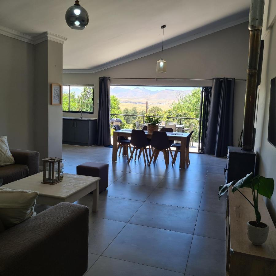 Clarens Escape Apartment ภายนอก รูปภาพ