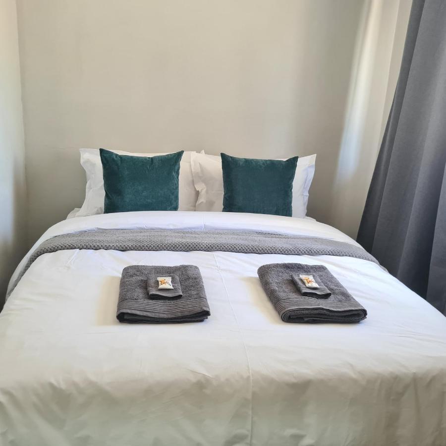 Clarens Escape Apartment ภายนอก รูปภาพ