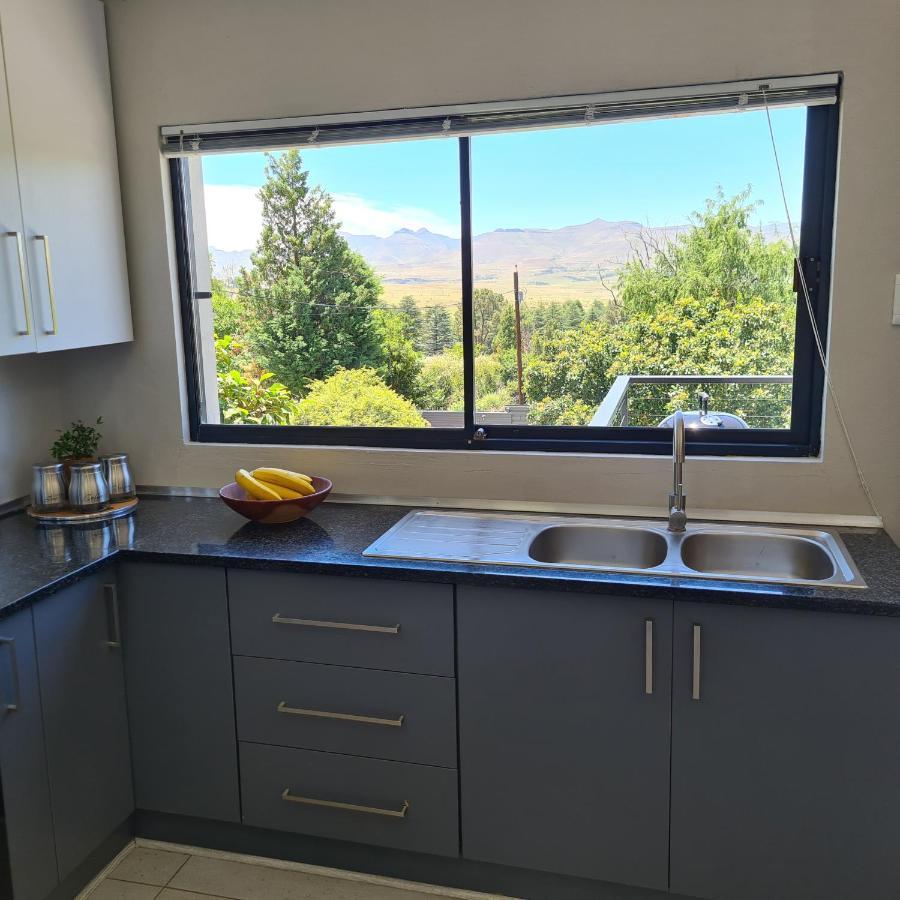 Clarens Escape Apartment ภายนอก รูปภาพ