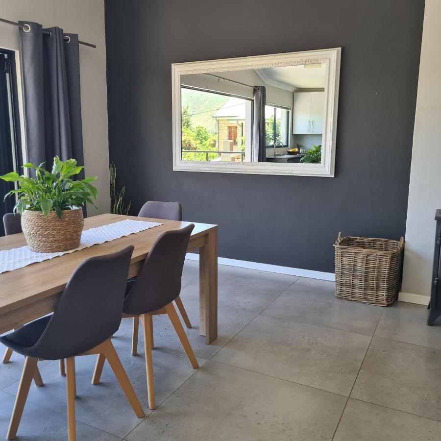 Clarens Escape Apartment ภายนอก รูปภาพ